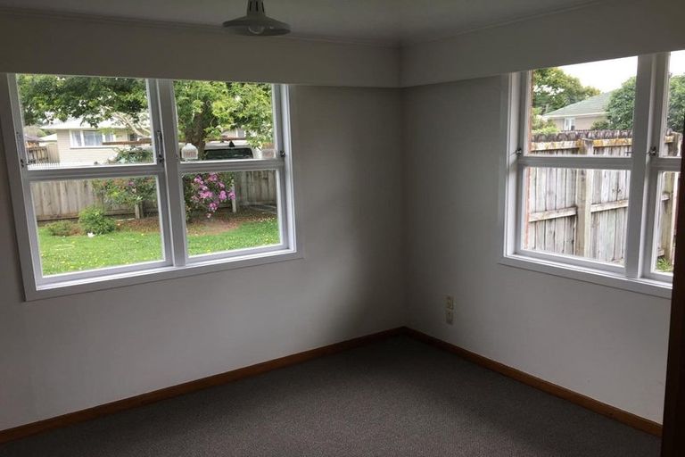 Photo of property in 2/8 Scott Road, Papakura, 2110