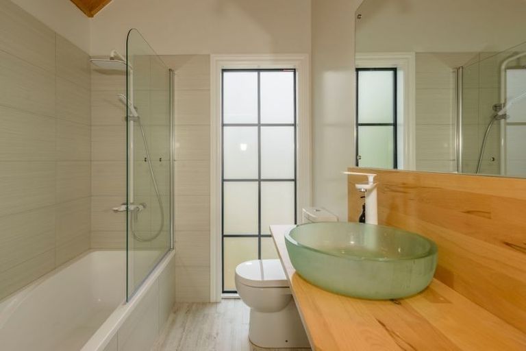 Photo of property in 1/71 Jacksons Road, Lyttelton, 8082