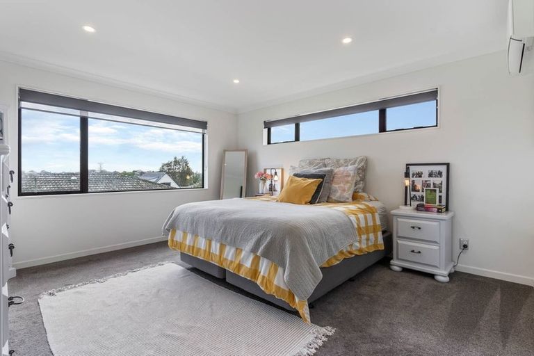 Photo of property in 39a Rodney Street, Howick, Auckland, 2014