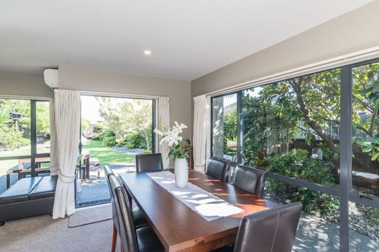 Photo of property in 4 Avion Terrace, Raumati Beach, Paraparaumu, 5032