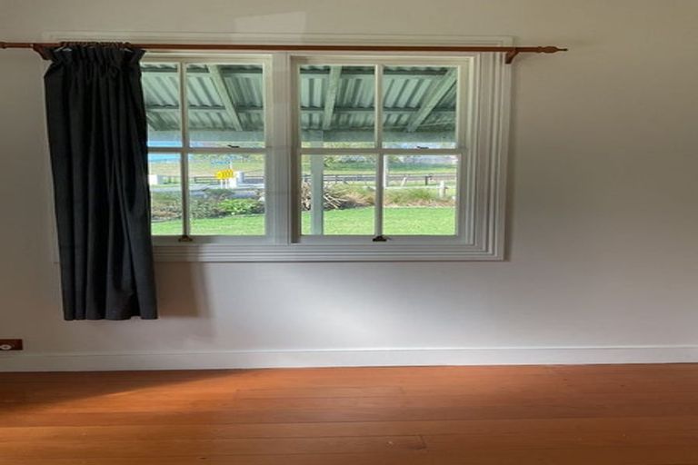 Photo of property in 305 Paparata Road, Bombay, 2675