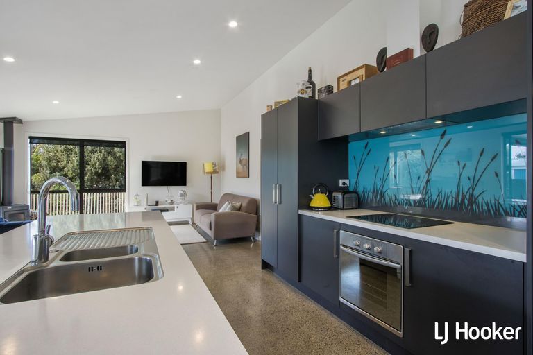 Photo of property in 26 Reel Road, Athenree, Waihi Beach, 3611