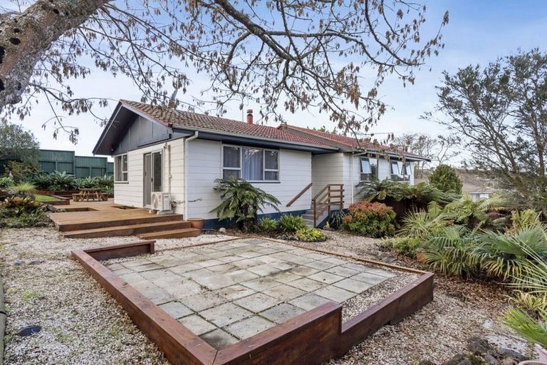 Photo of property in 20 Newham Place, Henderson, Auckland, 0612
