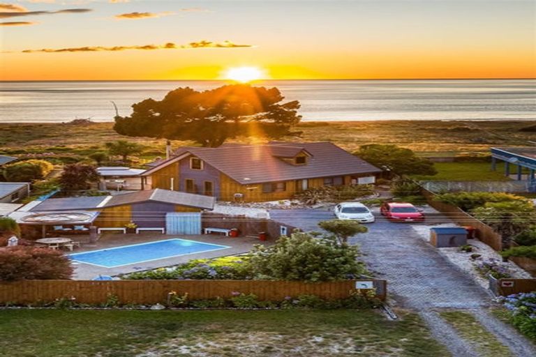 Photo of property in 196 Rarangi Beach Road, Rarangi, Blenheim, 7273