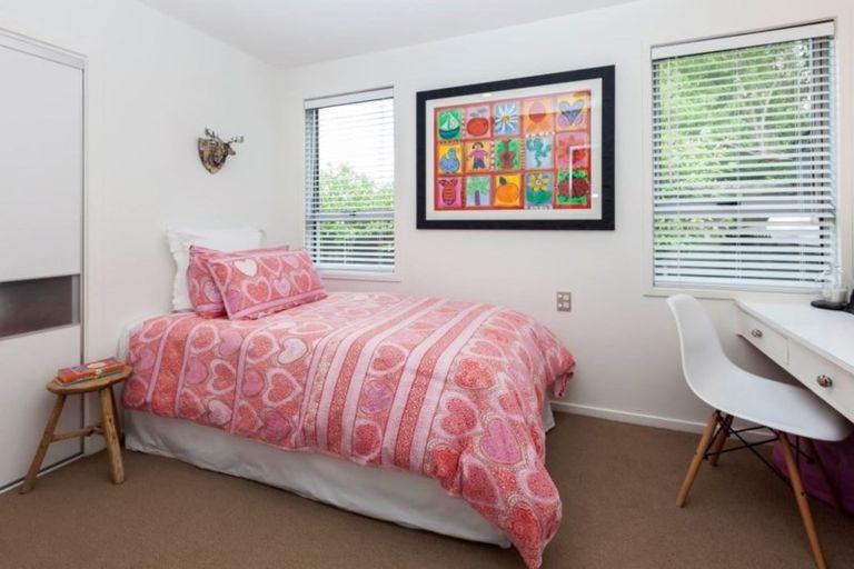 Photo of property in 121 Condell Avenue, Papanui, Christchurch, 8053