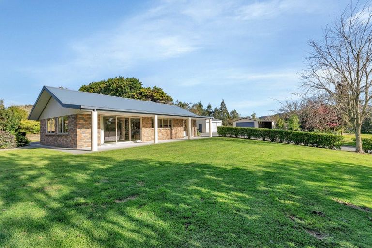 Photo of property in 86 Main Road, Kauri, Kamo, 0185