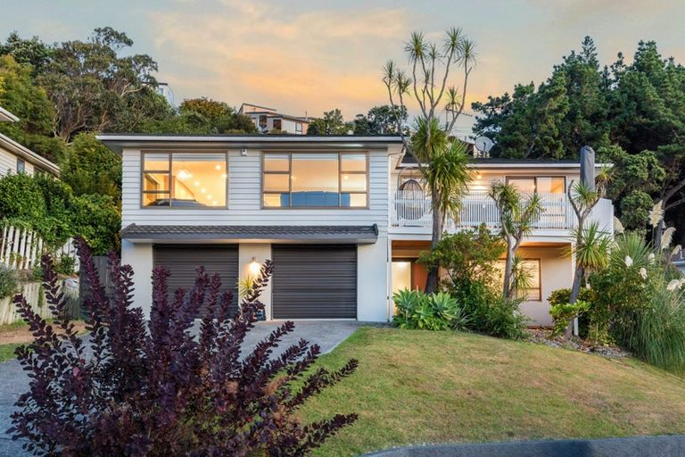 Photo of property in 12 Bosun Terrace, Whitby, Porirua, 5024