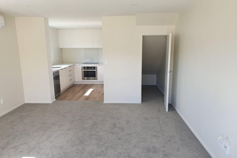 Photo of property in 19 Mcgrath Way, Taita, Lower Hutt, 5011