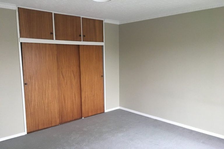 Photo of property in 2/404 Main North Road, Redwood, Christchurch, 8051