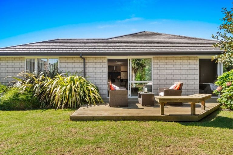 Photo of property in 11 Patu Way, Patumahoe, Pukekohe, 2679