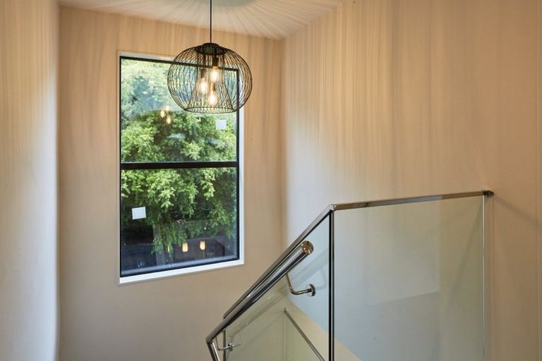 Photo of property in 36d Eastern Beach Road, Bucklands Beach, Auckland, 2012