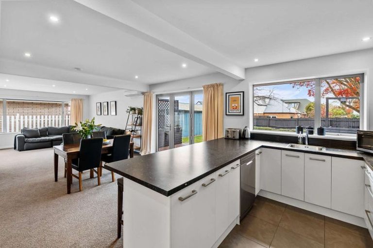 Photo of property in 14 Hudson Street, Bryndwr, Christchurch, 8053