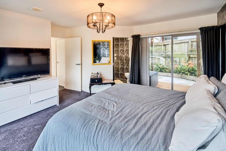 Photo of property in 3 Mo Street, Camborne, Porirua, 5026