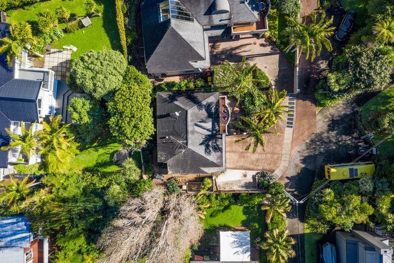 Photo of property in 2/24 Heathcote Road, Castor Bay, Auckland, 0620