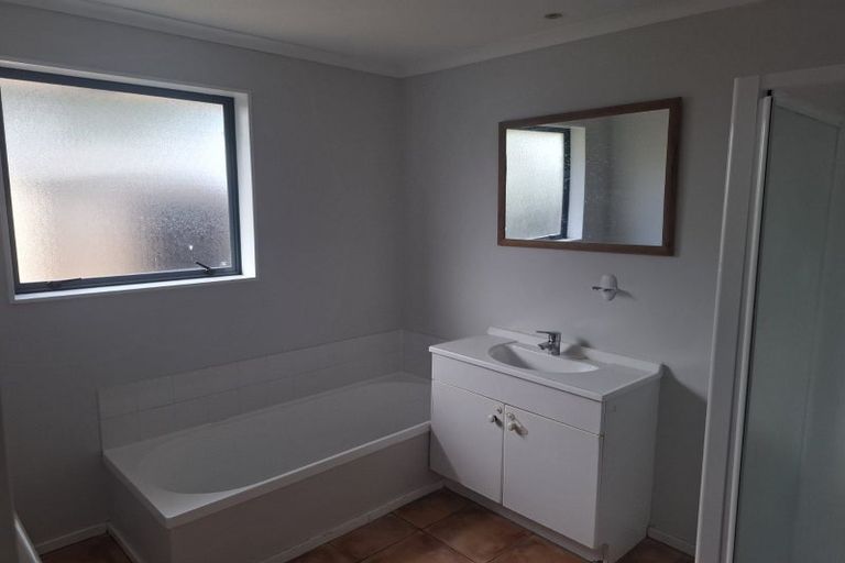 Photo of property in 9 Sandhurst Place, Nawton, Hamilton, 3200