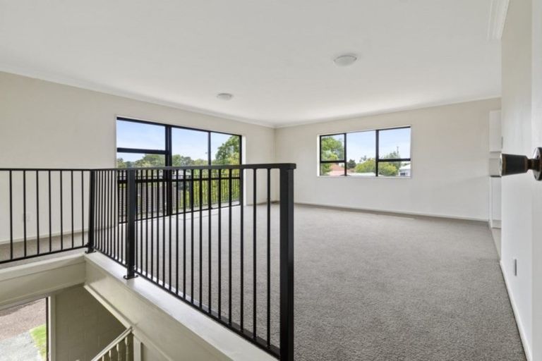 Photo of property in 1/8a View Road, Papakura, 2110