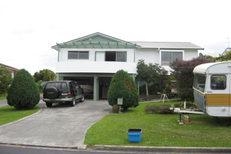 Photo of property in 3 Castaway Place, Gulf Harbour, Whangaparaoa, 0930