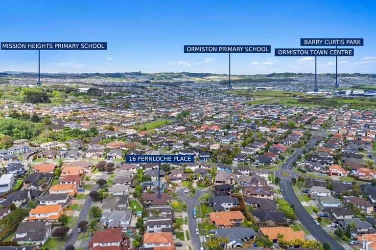 Photo of property in 16 Fernloche Place, Flat Bush, Auckland, 2016