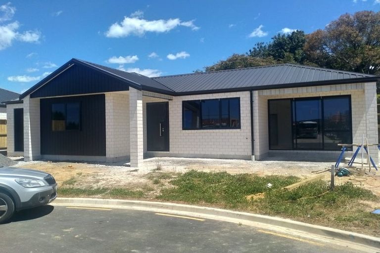 Photo of property in 21 Matuku Place, Paraparaumu Beach, Paraparaumu, 5032