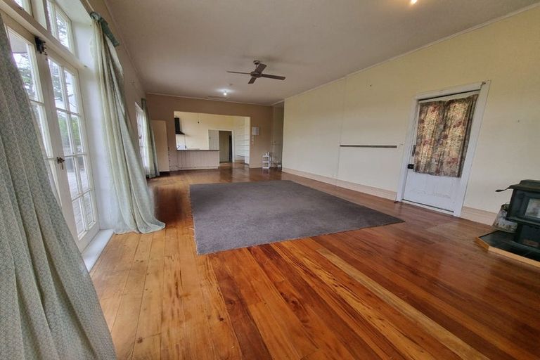 Photo of property in 183 Rautawhiri Road, Helensville, 0875