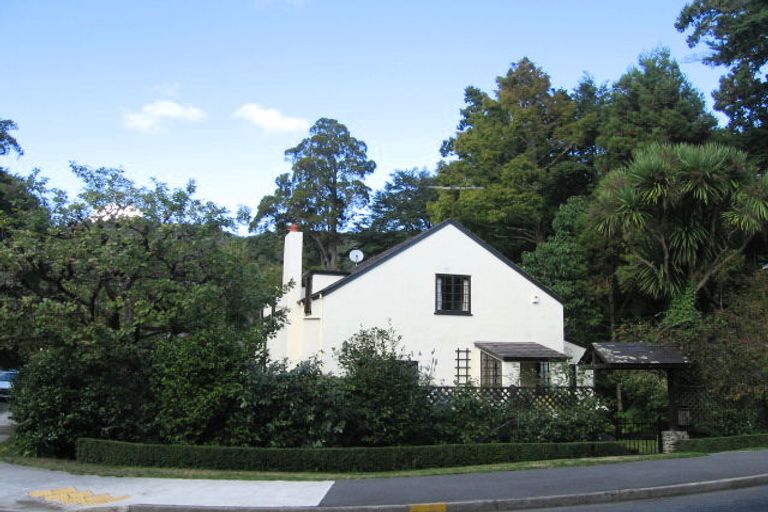 Photo of property in 40 Chatsworth Road, Silverstream, Upper Hutt, 5019