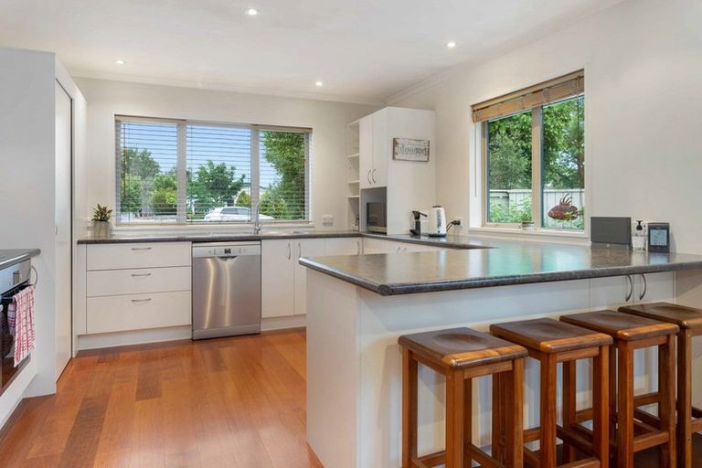 Photo of property in 21 Park Avenue, Oxford, 7430