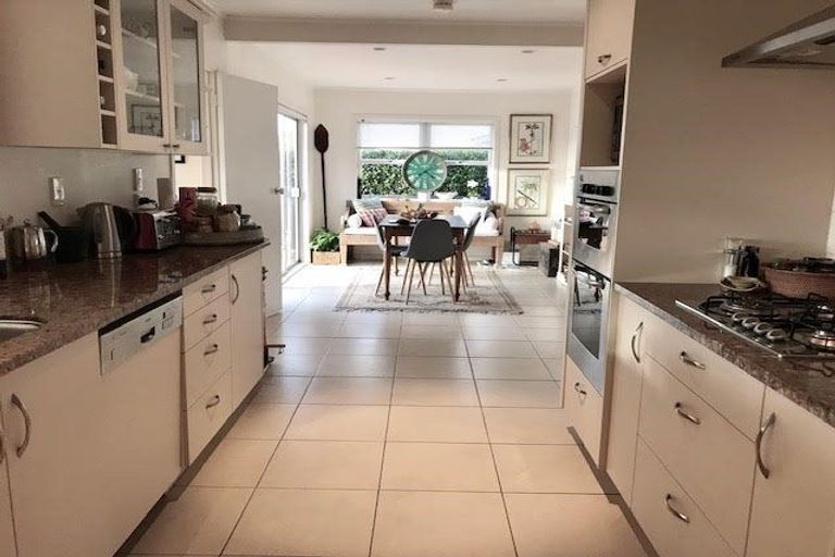 Photo of property in 75 Park Rise, Campbells Bay, Auckland, 0630