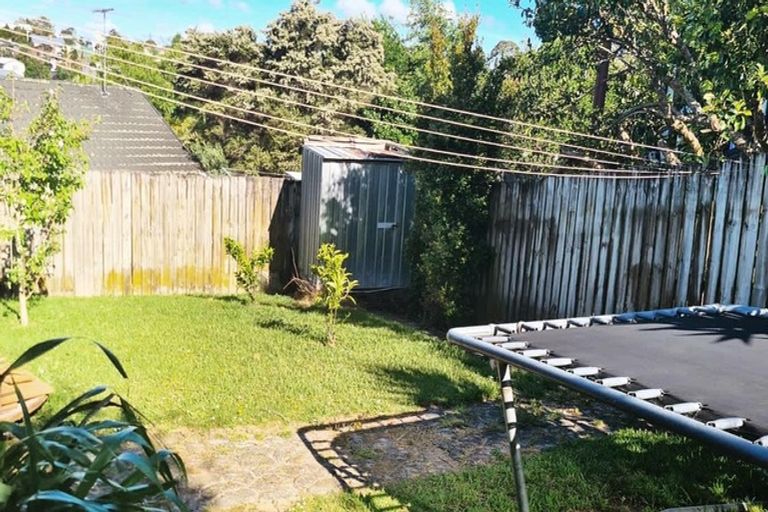 Photo of property in 96 Kamara Road, Glen Eden, Auckland, 0602