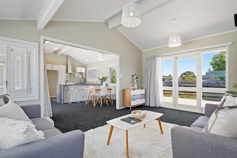 Photo of property in 16 Gloucester Road, Mount Maunganui, 3116