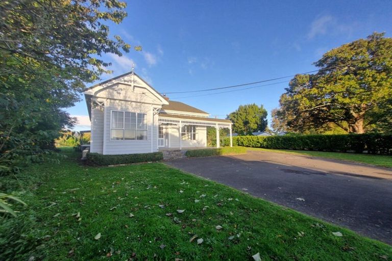 Photo of property in 126 Saint Kilda Road, Cambridge, 3493