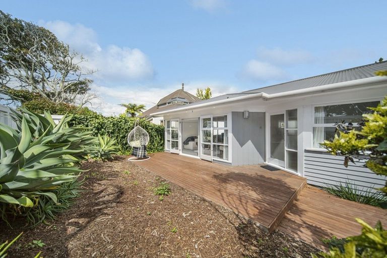 Photo of property in 55 Paparoa Road, Cockle Bay, Auckland, 2014