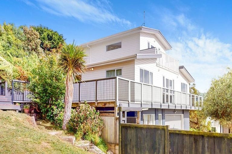 Photo of property in 12 Tolhurst Street, Johnsonville, Wellington, 6037