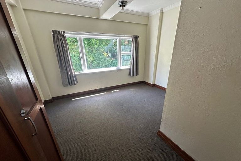 Photo of property in Elms Court Flats, 3/367 The Terrace, Te Aro, Wellington, 6011