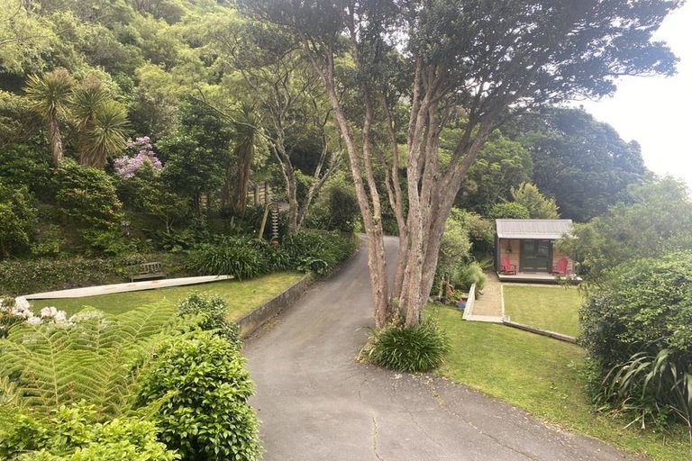 Photo of property in 14 Marama Terrace, Eastbourne, Lower Hutt, 5013