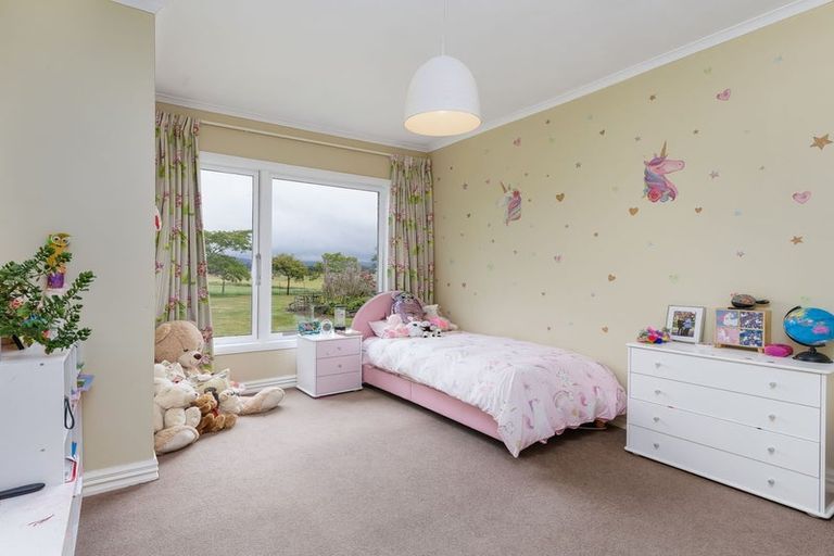 Photo of property in 302 Timaru Road, Waimate, 7978