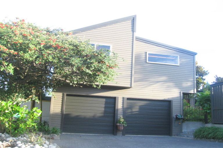 Photo of property in 3 Lauderdale Road, Papakowhai, Porirua, 5024