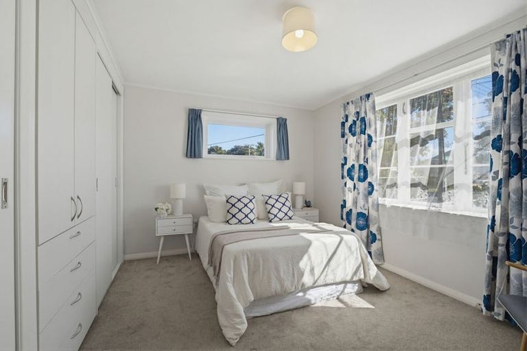 Photo of property in 15 Godley Street, Waterloo, Lower Hutt, 5011