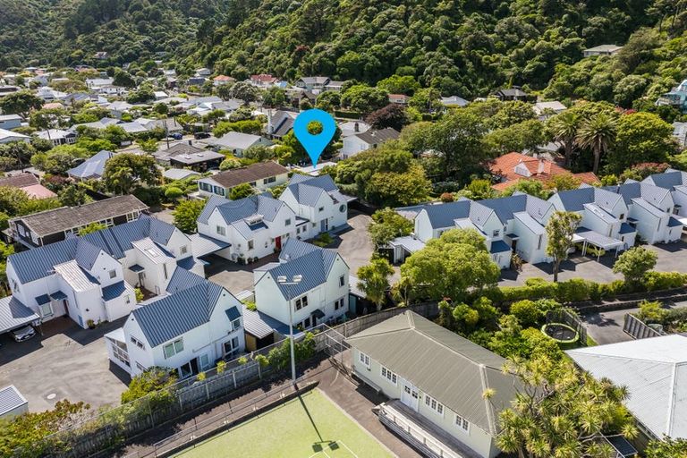 Photo of property in 6/354 Muritai Road, Eastbourne, Lower Hutt, 5013
