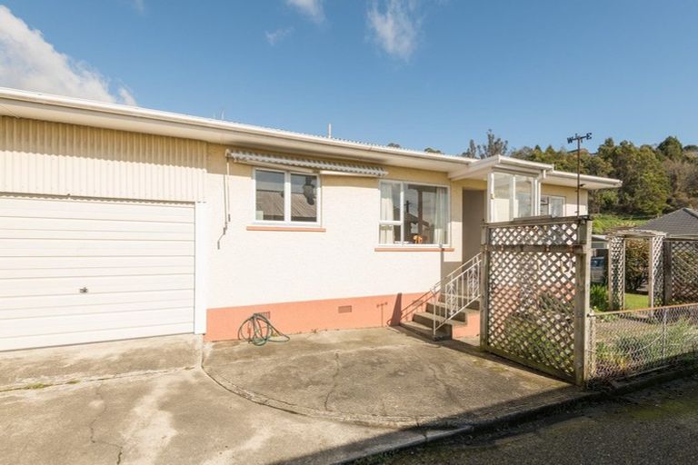 Photo of property in 1/125 Tipahi Street, Nelson South, Nelson, 7010