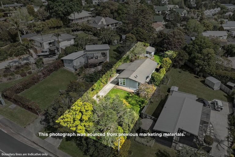 Photo of property in 38 D'oyly Drive, Stanmore Bay, Whangaparaoa, 0932