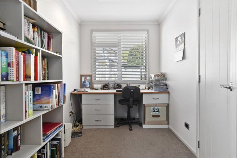 Photo of property in 1 Sherborne Close, Bethlehem, Tauranga, 3110