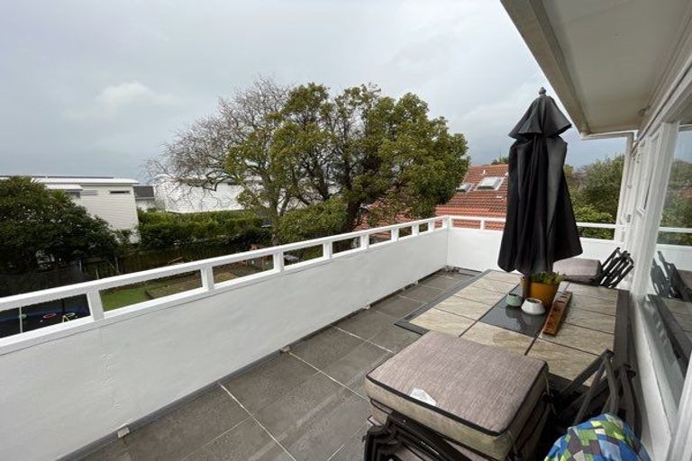 Photo of property in 338 Lake Road, Hauraki, Auckland, 0622