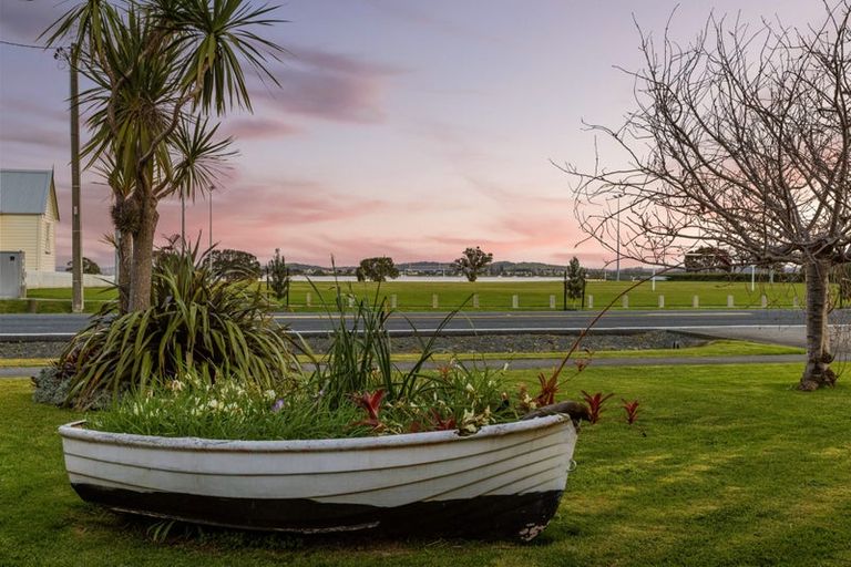 Photo of property in 534 Leigh Road, Whangateau, Warkworth, 0985