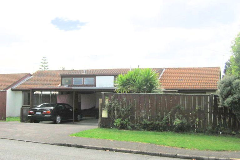 Photo of property in 1 Dolbear Street, Titirangi, Auckland, 0604