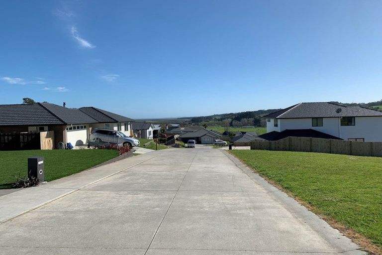 Photo of property in 7 Lewann Lane, Helensville, 0800