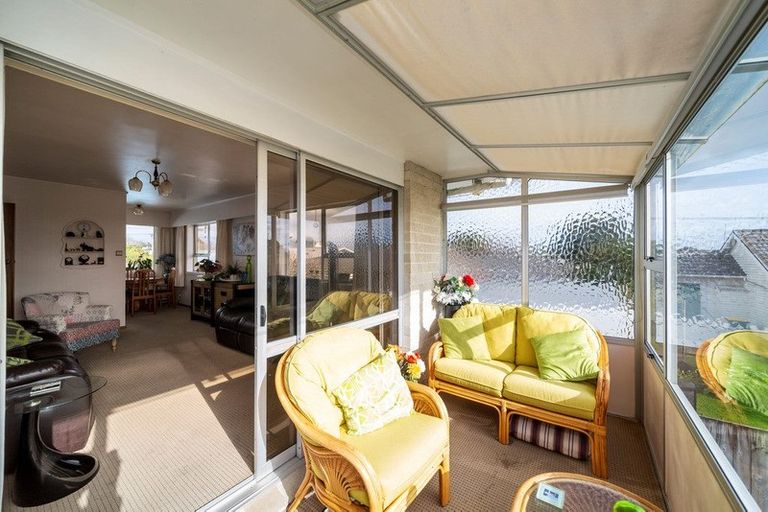 Photo of property in 79a Barrett Street, Westown, New Plymouth, 4310