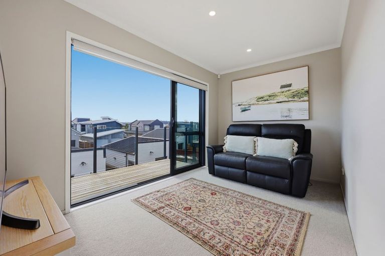 Photo of property in 180 Hobsonville Point Road, Hobsonville, Auckland, 0616