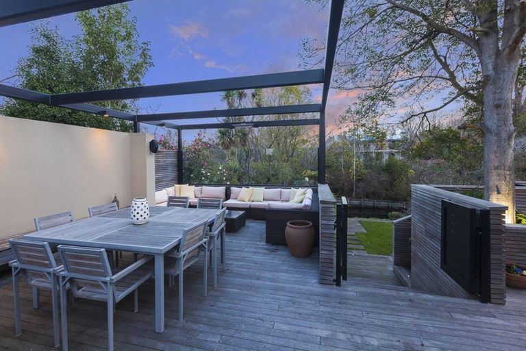 Photo of property in 32b Glandovey Road, Fendalton, Christchurch, 8052