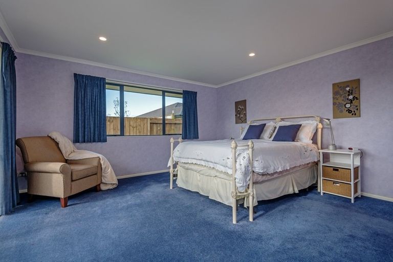 Photo of property in 42 Roberts Line, Kelvin Grove, Palmerston North, 4414