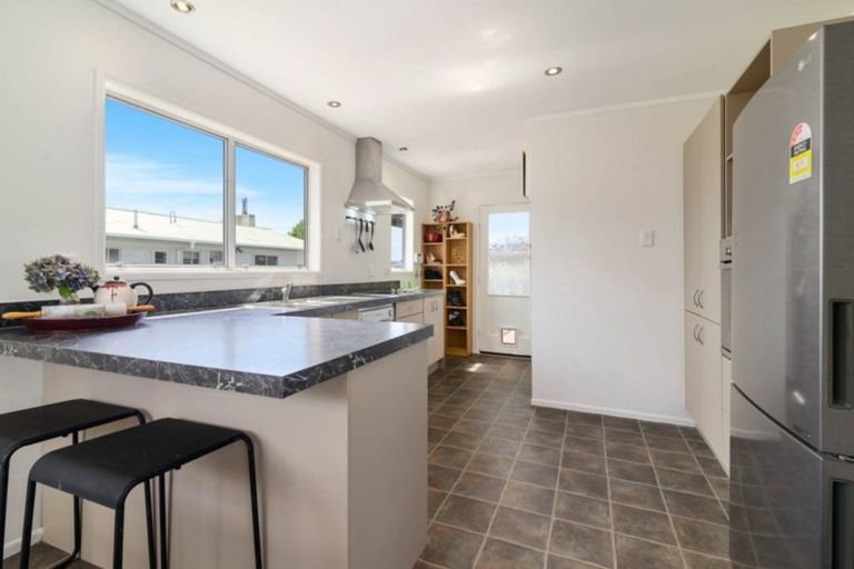 Photo of property in 26 Bay Grove, Pukehangi, Rotorua, 3015